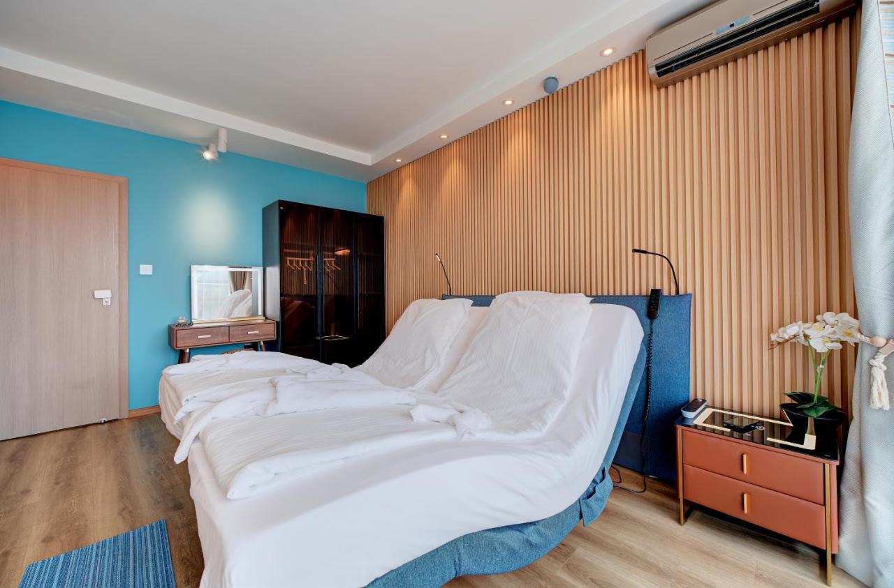 Beachfront Smart Homes By Marty'S Sunny Beach Exterior photo